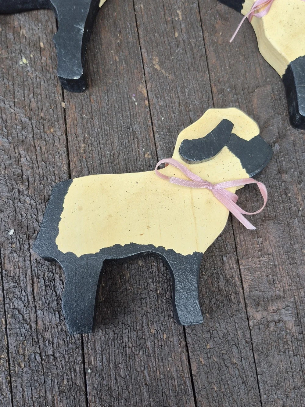 Handcrafted Yellow & Black Sheep Wall Decor Set - Brand Unspecified